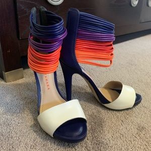 Colorful heels!